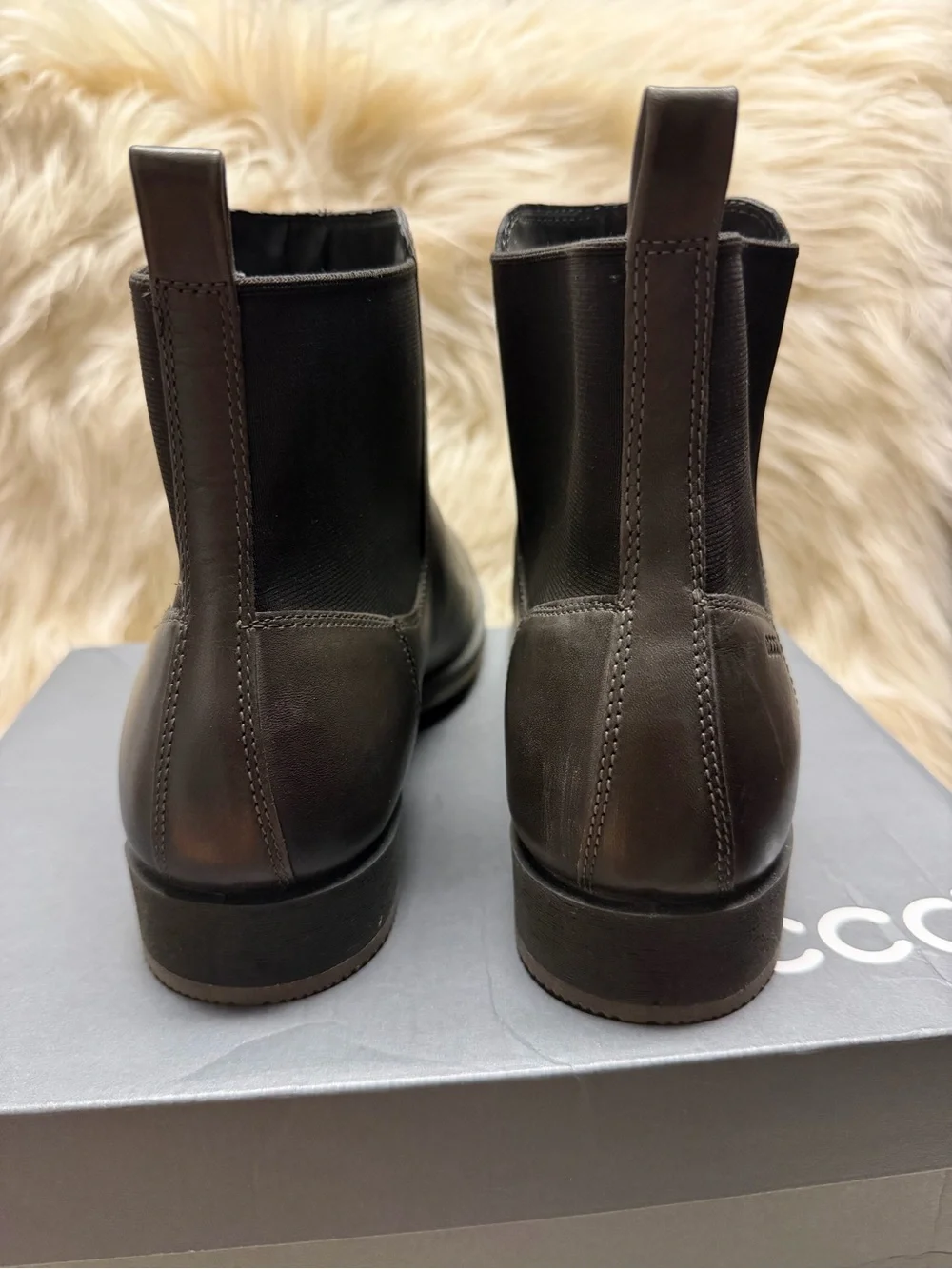 Ecco classic chelsea